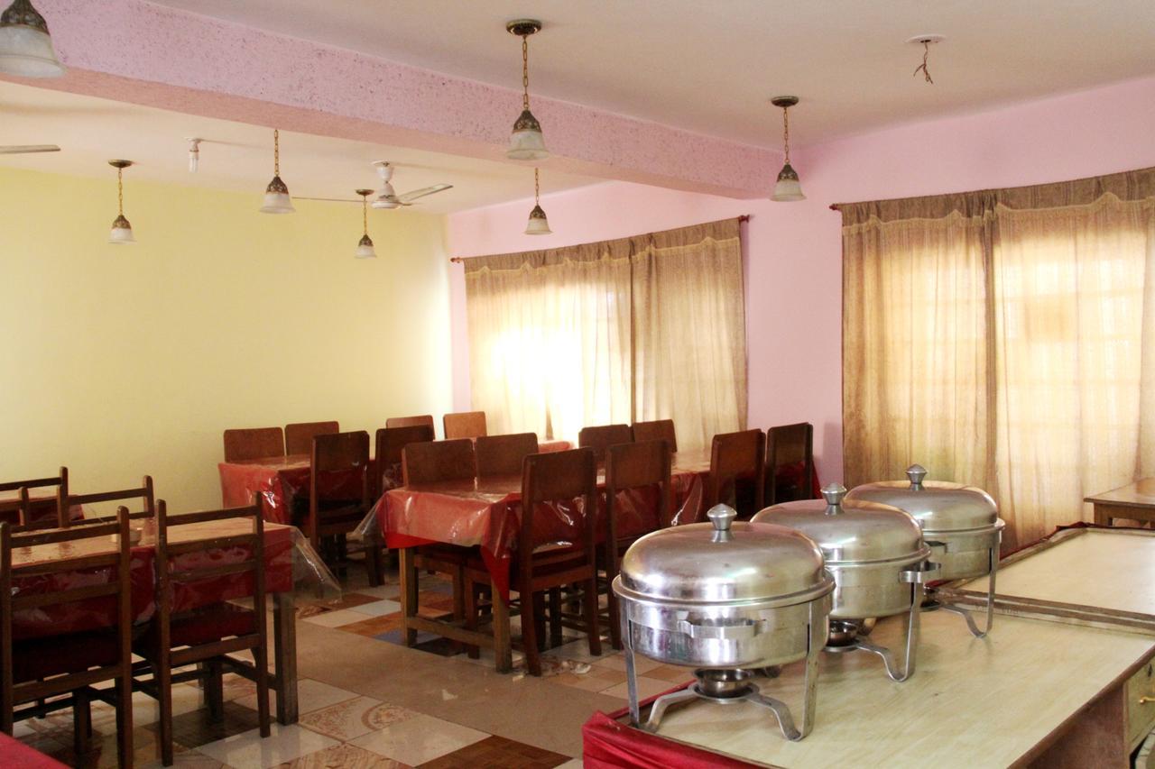 Butterfly Hotel Srinagar  Exterior photo